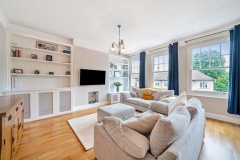 7b Collingtree Road, London, SE26 4QG