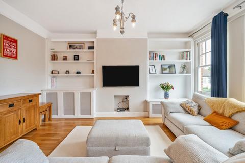 7b Collingtree Road, London, SE26 4QG