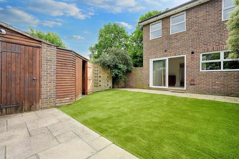 1 Denstead Walk, Maidstone, ME15 8UJ