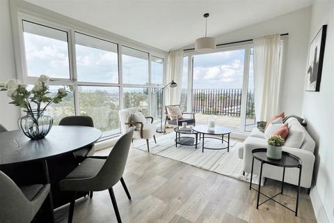 2 bedroom penthouse for sale, Southampton
