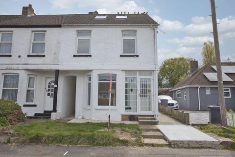 3 bedroom end of terrace house to rent, Nursery Lane, Whitfield, CT16