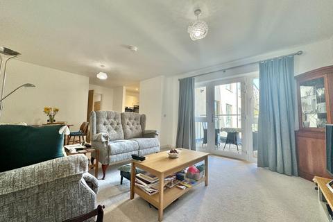 2 bedroom retirement property for sale, Meadow Court, sarisbury Green