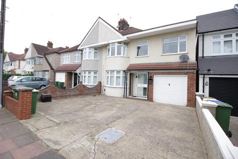 5 bedroom semi-detached house to rent, Harland Avenue, Sidcup