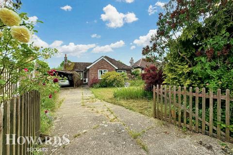 2 bedroom detached bungalow for sale, The Street, Beccles