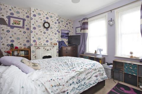 62 Greenfield Road, Folkestone, CT19 6ER
