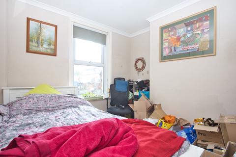 62 Greenfield Road, Folkestone, CT19 6ER
