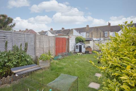 62 Greenfield Road, Folkestone, CT19 6ER