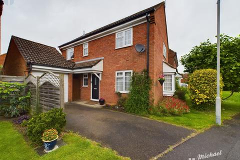 4 bedroom detached house for sale, Webster Road, Aylesbury