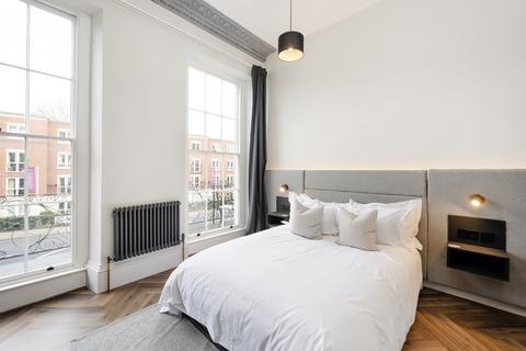 2 bedroom flat for sale, St Margaret's Road