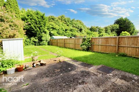 3 bedroom terraced house for sale, Cricklade Road, SWINDON