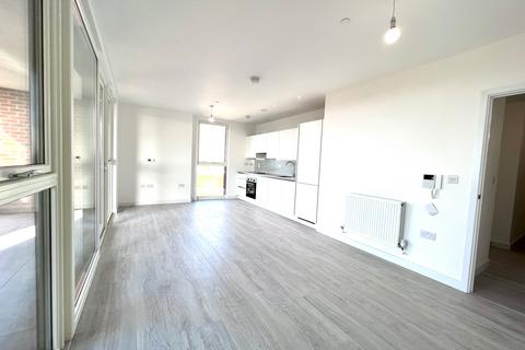 1 bedroom flat to rent, 7 Shearwater Drive, London NW9