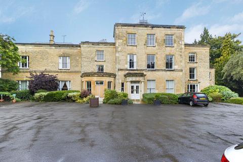 2 bedroom apartment for sale, Chesterton Lane, Cirencester, Gloucestershire, GL7