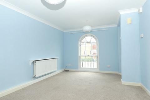1 bedroom apartment to rent, Station Road West, Canterbury, CT2