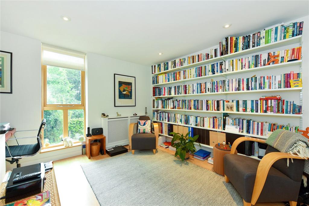Bedroom/Study