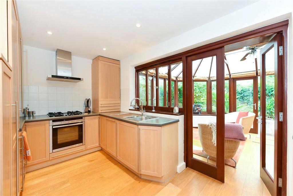 Kitchen/Conservatory