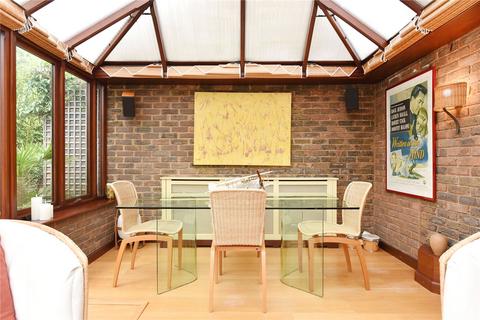5 Birchmere Row, London, SE3 0SS