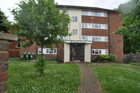 Hitchin - 2 bedroom flat for sale