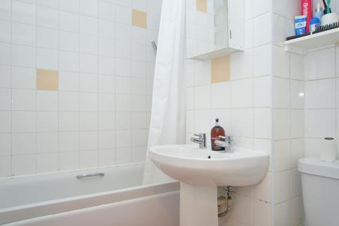 21 Millstream Close, Hitchin, SG4 0DA