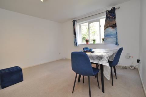 2 bedroom flat for sale, Wedgewood Road, Hitchin, Hertfordshire