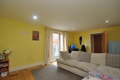 2 bedroom flat for sale, Coopers Yard, Hitchin