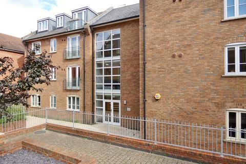 2 bedroom flat for sale, Coopers Yard, Hitchin