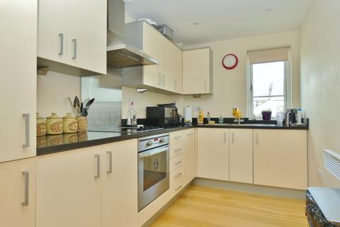 2 bedroom flat for sale, Coopers Yard, Hitchin