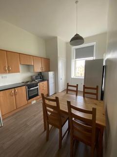 4 bedroom flat to rent, Strathearn Road, Edinburgh EH9