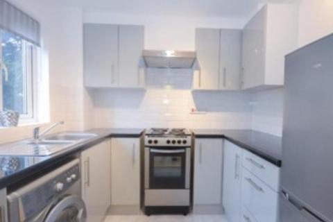 1 bedroom flat for sale, Chestnut Court, Hitchin