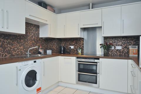 2 bedroom flat for sale, Peppermint Road, Hitchin