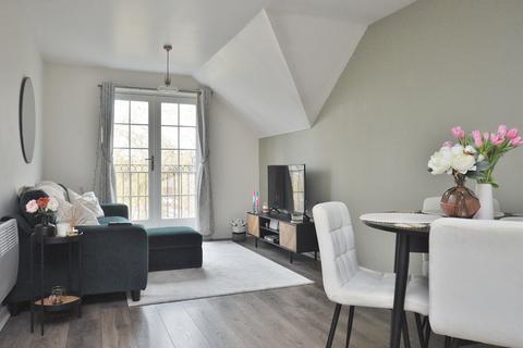 2 bedroom flat for sale, Peppermint Road, Hitchin