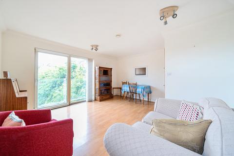 1 bedroom apartment for sale, Cross Street, Winchester, Hampshire, SO23