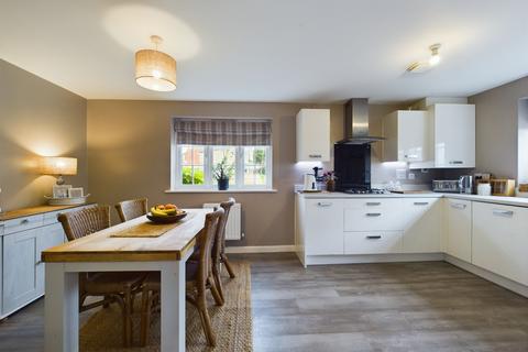 43 Catch Yard Road, Silverstone, Towcester, NN12 8WG