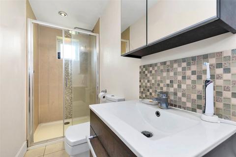 24 Priams Way, Stapleford, Cambridge, CB22 5DT