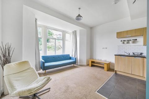 2 bedroom flat for sale, Rodley Lane, Rodley, Leeds, LS13