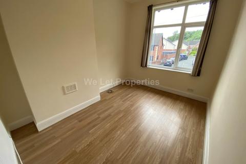 3 bedroom house to rent, Chataway Road, Manchester M8