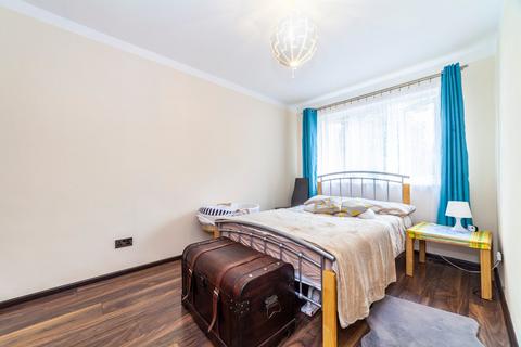 2 bedroom flat for sale, Swain Road, Thornton Heath, CR7
