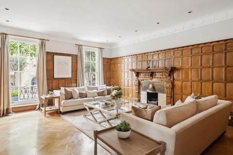 5 bedroom terraced house to rent, Wilton Place, London, SW1X