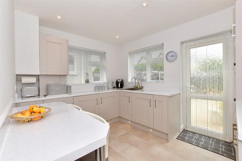 19 Carruthers Close, Wickford, SS11 7EZ