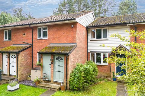 33 Garnon Mead, Coopersale, Epping, CM16 7RN