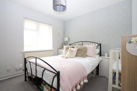 33 Garnon Mead, Coopersale, Epping, CM16 7RN
