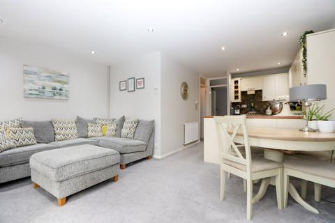 33 Garnon Mead, Coopersale, Epping, CM16 7RN