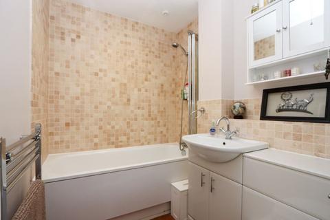 33 Garnon Mead, Coopersale, Epping, CM16 7RN