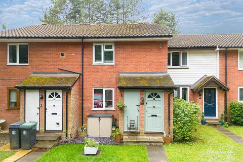 33 Garnon Mead, Coopersale, Epping, CM16 7RN