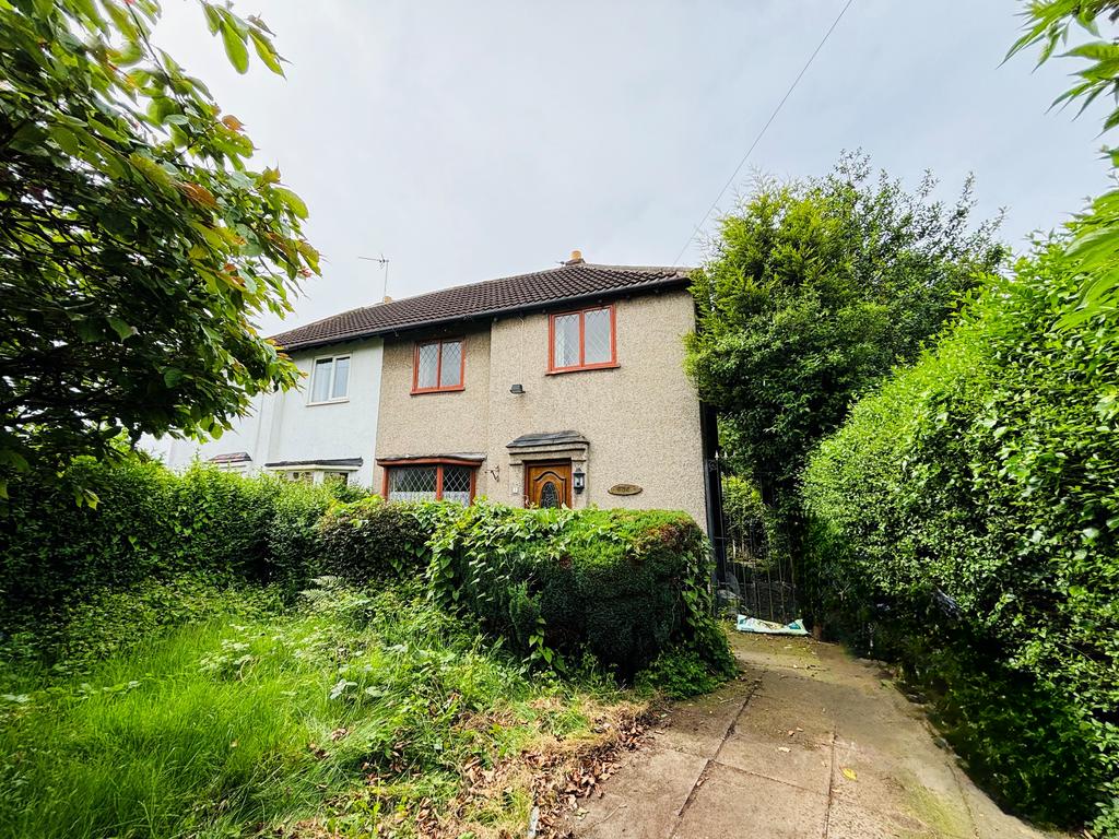 Bilston WV14 2 bed semidetached house for sale £30,000
