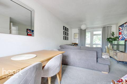 34 Caernarvon Close, Stevenage, SG2 8UB