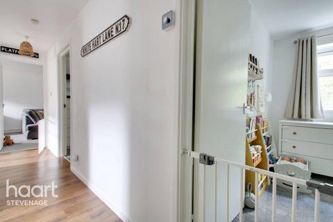 34 Caernarvon Close, Stevenage, SG2 8UB