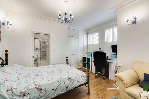 84 Bexley Road, Erith, DA8 3SP