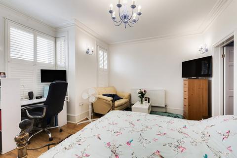84 Bexley Road, Erith, DA8 3SP