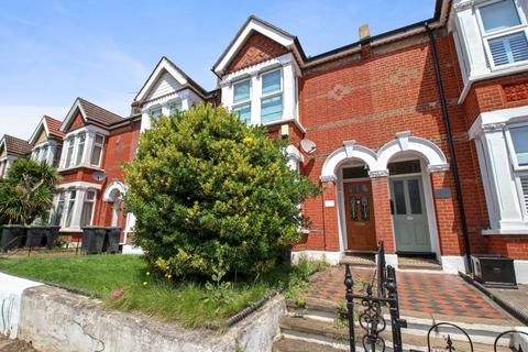 154 Old Road West, Gravesend, DA11 0LZ