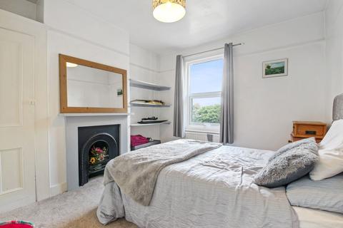154 Old Road West, Gravesend, DA11 0LZ